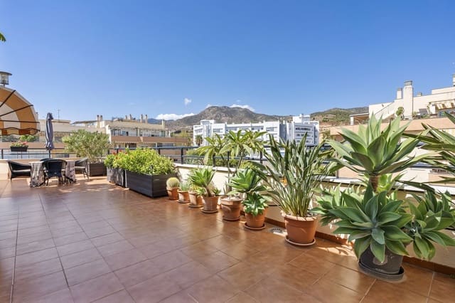 4 sypialnia Penthouse na sprzedaż w Benalmádena z basenem garażem - 649 000 € (Ref: 9294076)