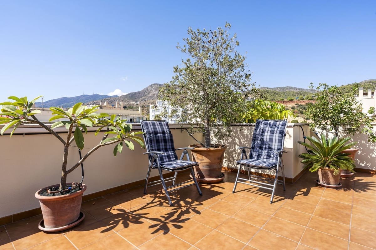 4 soveværelse Lejlighed til salg i Benalmadena med swimmingpool garage - € 649.000 (Ref: 9294076)