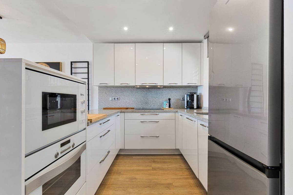 2 soverom Penthouse til salgs i Riviera del Sol med svømmebasseng garasje - € 385 000 (Ref: 9295028)