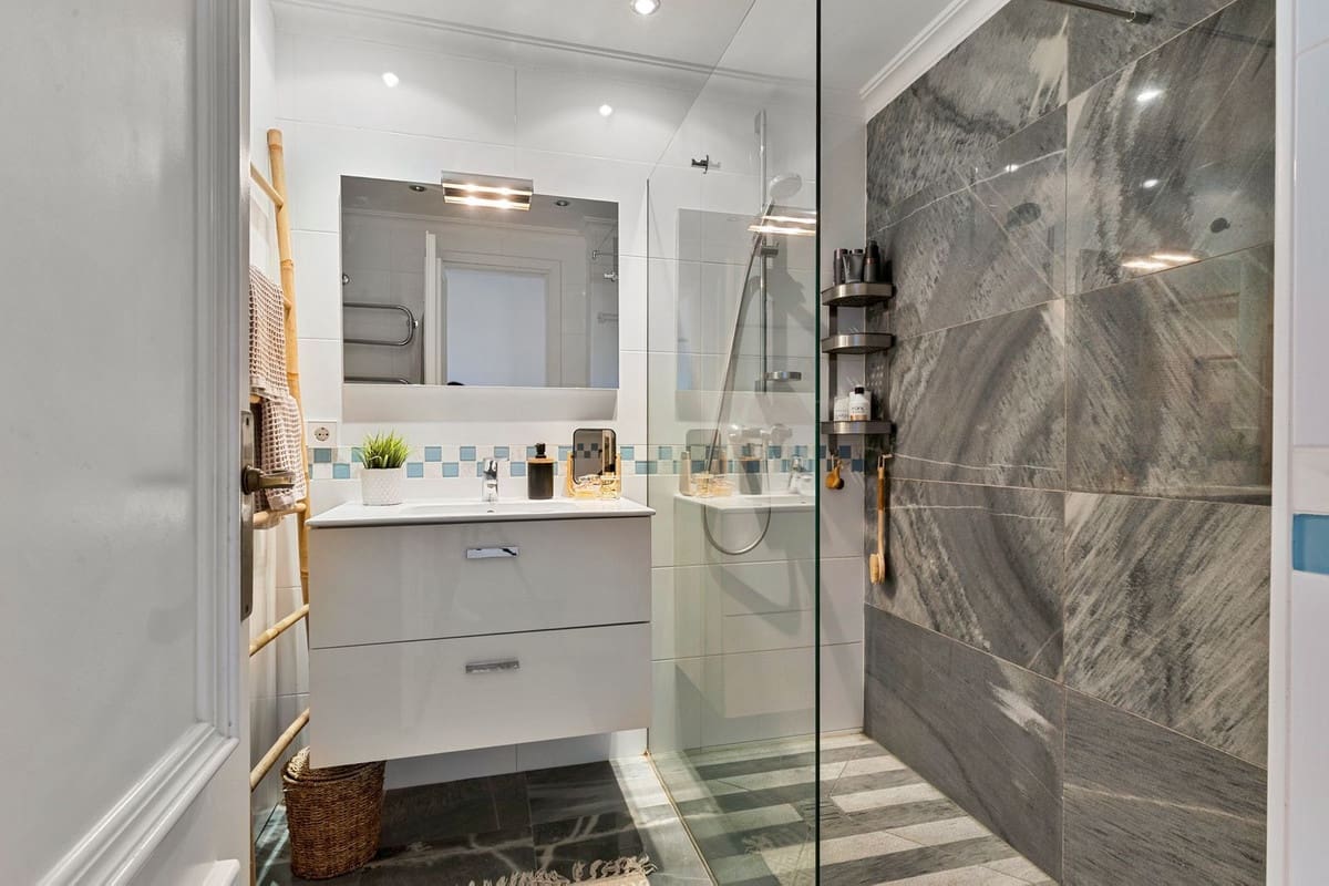 2 soverom Penthouse til salgs i Riviera del Sol med svømmebasseng garasje - € 385 000 (Ref: 9295028)