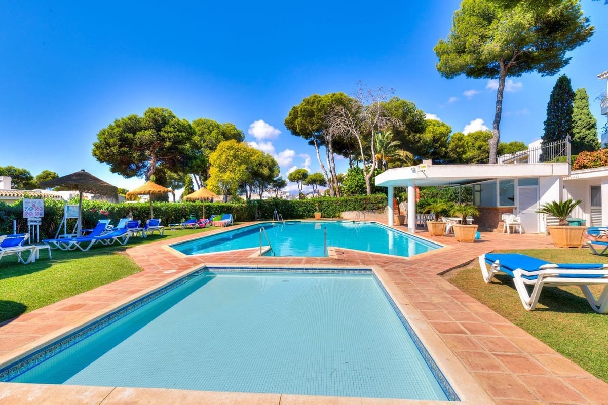 2 soverom Penthouse til salgs i Riviera del Sol med svømmebasseng garasje - € 385 000 (Ref: 9295028)