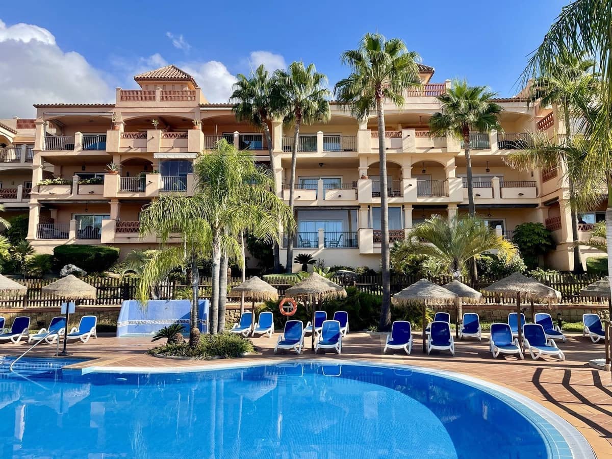 2 soveværelse Penthouse til salg i Torrequebrada med swimmingpool garage - € 449.000 (Ref: 9298929)