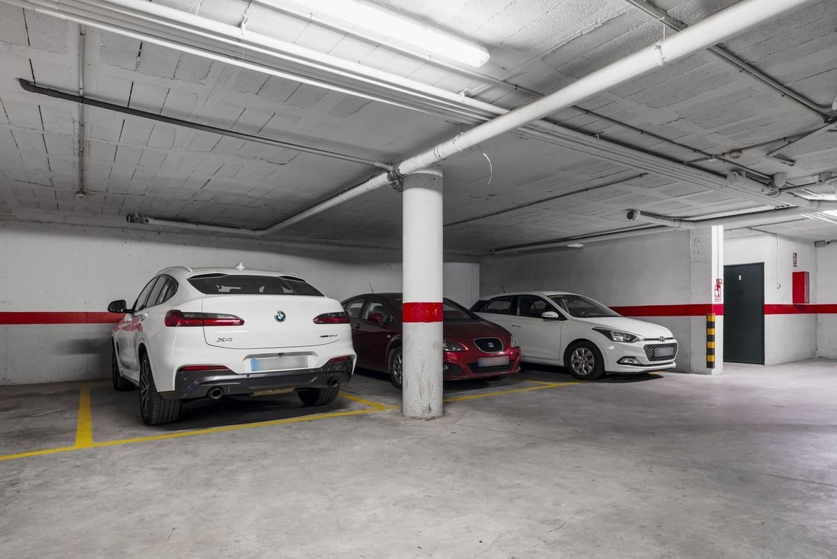 2 soverom Leilighet til salgs i Bel-Air med svømmebasseng garasje - € 420 000 (Ref: 9300301)