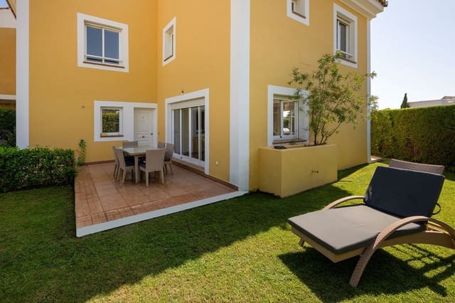 3 makuuhuone Paritalo myytävänä paikassa Estepona mukana uima-altaan 
autotalli - 595 000 € (Ref: 9300302)