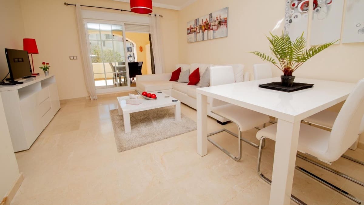 2 makuuhuone Huoneisto myytävänä paikassa La Duquesa / Puerto de la Duquesa mukana uima-altaan 
autotalli - 269 000 € (Ref: 9304839)