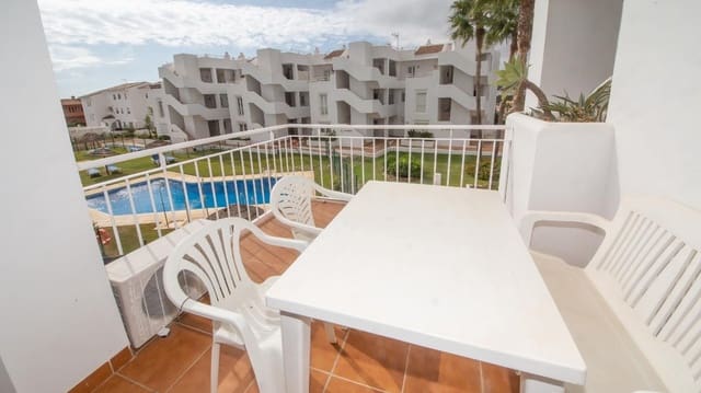 2 slaapkamer Appartement te koop in La Duquesa / Puerto de la Duquesa, Manilva met zwembad - € 219.950 (Ref: 9304840)