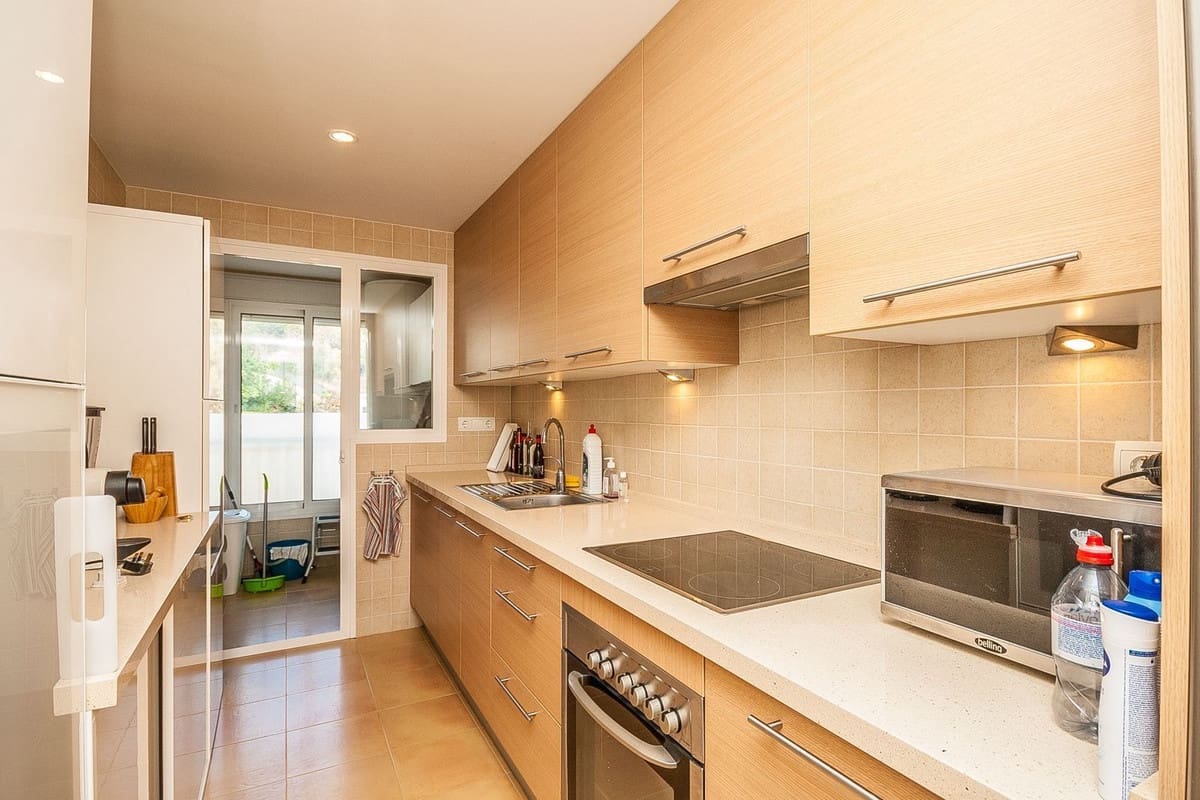 2 bedroom Apartment for sale in La Mairena with pool garage - € 385,000 (Ref: 9306721)