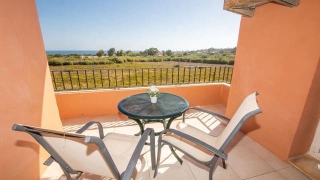 2 bedroom Apartment for sale in La Duquesa / Puerto de la Duquesa, Manilva with pool garage - € 229,000 (Ref: 9311152)