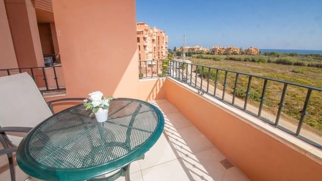 2 bedroom Apartment for sale in La Duquesa / Puerto de la Duquesa, Manilva with pool garage - € 229,000 (Ref: 9311152)