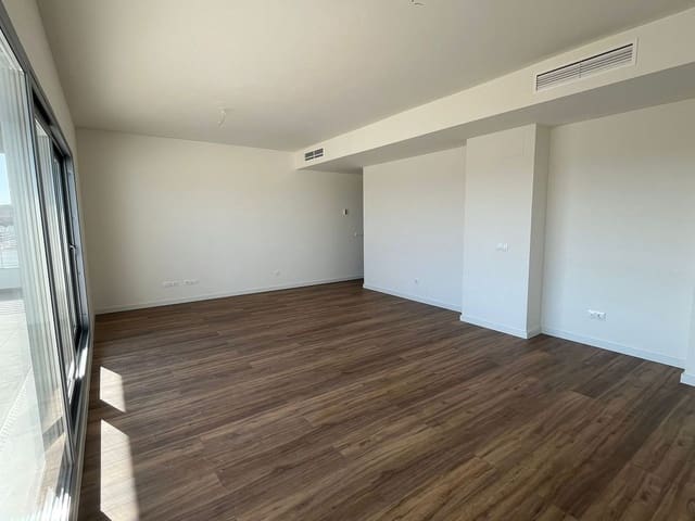 3 soveværelse Penthouse til salg i Estepona med swimmingpool garage - € 550.000 (Ref: 9311409)