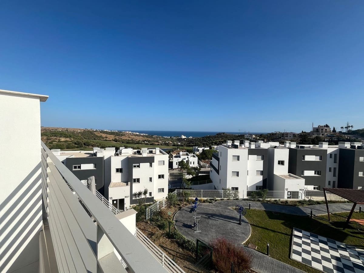 3 soveværelse Penthouse til salg i Estepona med swimmingpool garage - € 550.000 (Ref: 9311409)