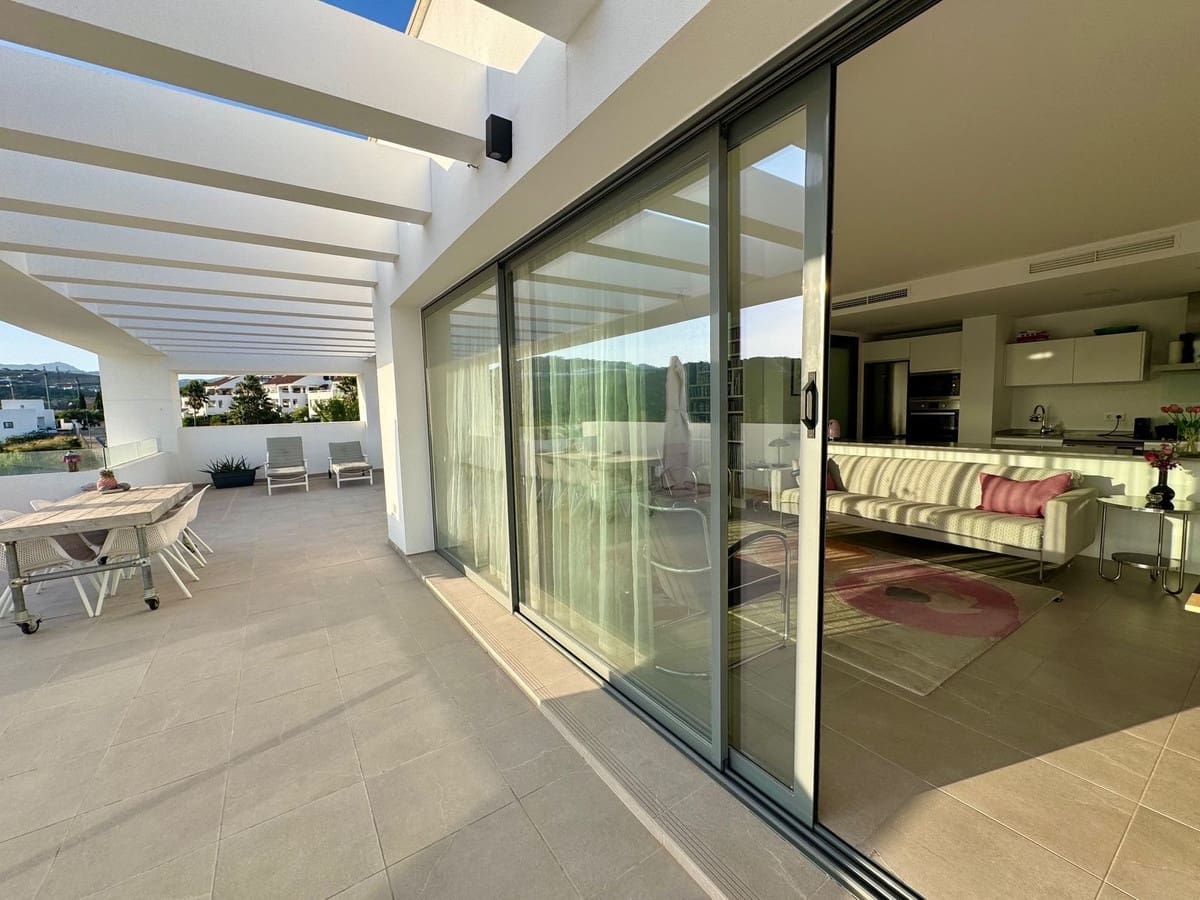 2 soverom Penthouse til salgs i Bahia de Casares med svømmebasseng garasje - € 475 000 (Ref: 9311410)
