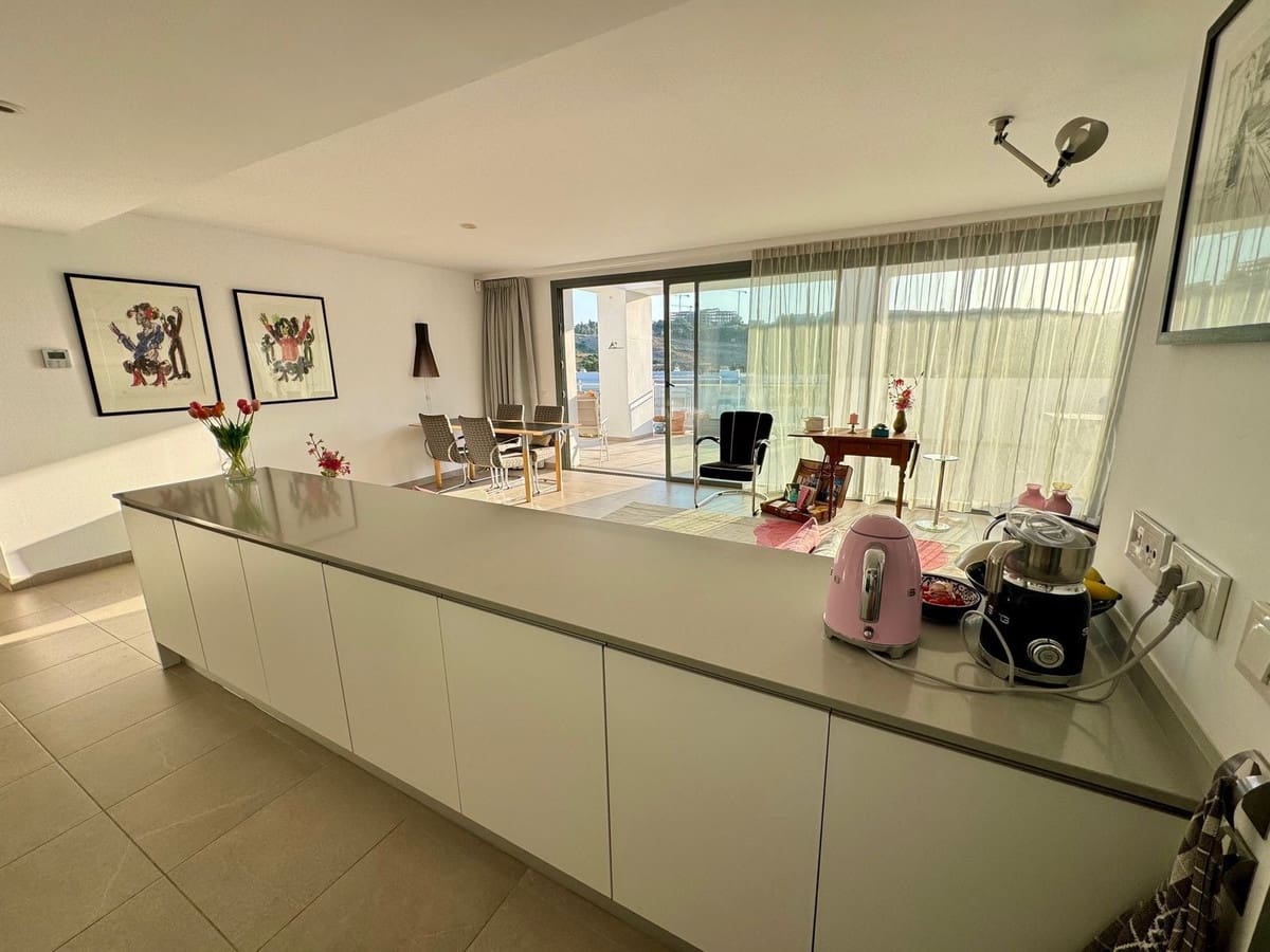 2 soverom Penthouse til salgs i Bahia de Casares med svømmebasseng garasje - € 475 000 (Ref: 9311410)