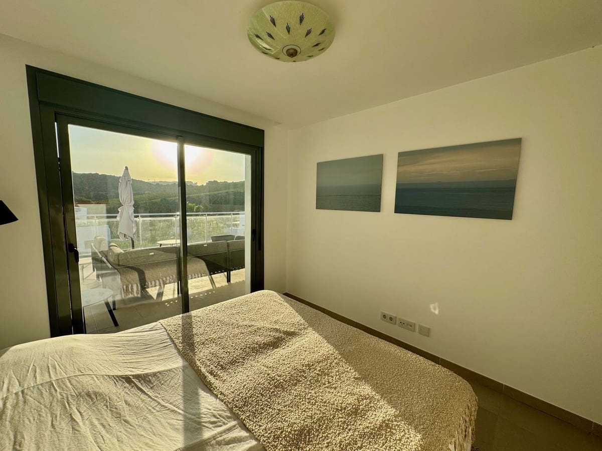 2 soverom Penthouse til salgs i Bahia de Casares med svømmebasseng garasje - € 475 000 (Ref: 9311410)