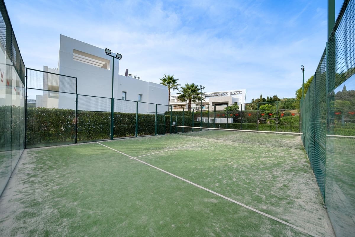 2 soverom Penthouse til salgs i Bahia de Casares med svømmebasseng garasje - € 475 000 (Ref: 9311410)