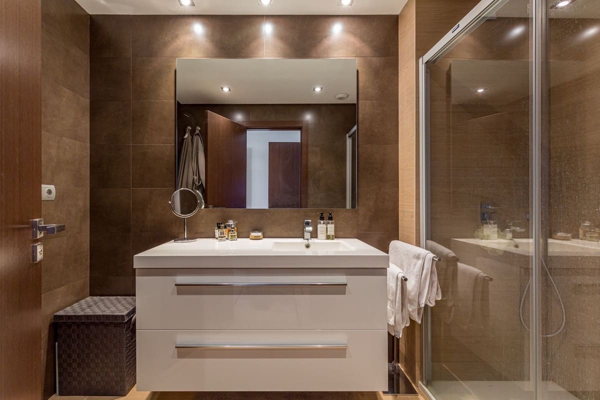 2 slaapkamer Appartement te koop in Los Arqueros met zwembad garage - € 515.000 (Ref: 9311412)
