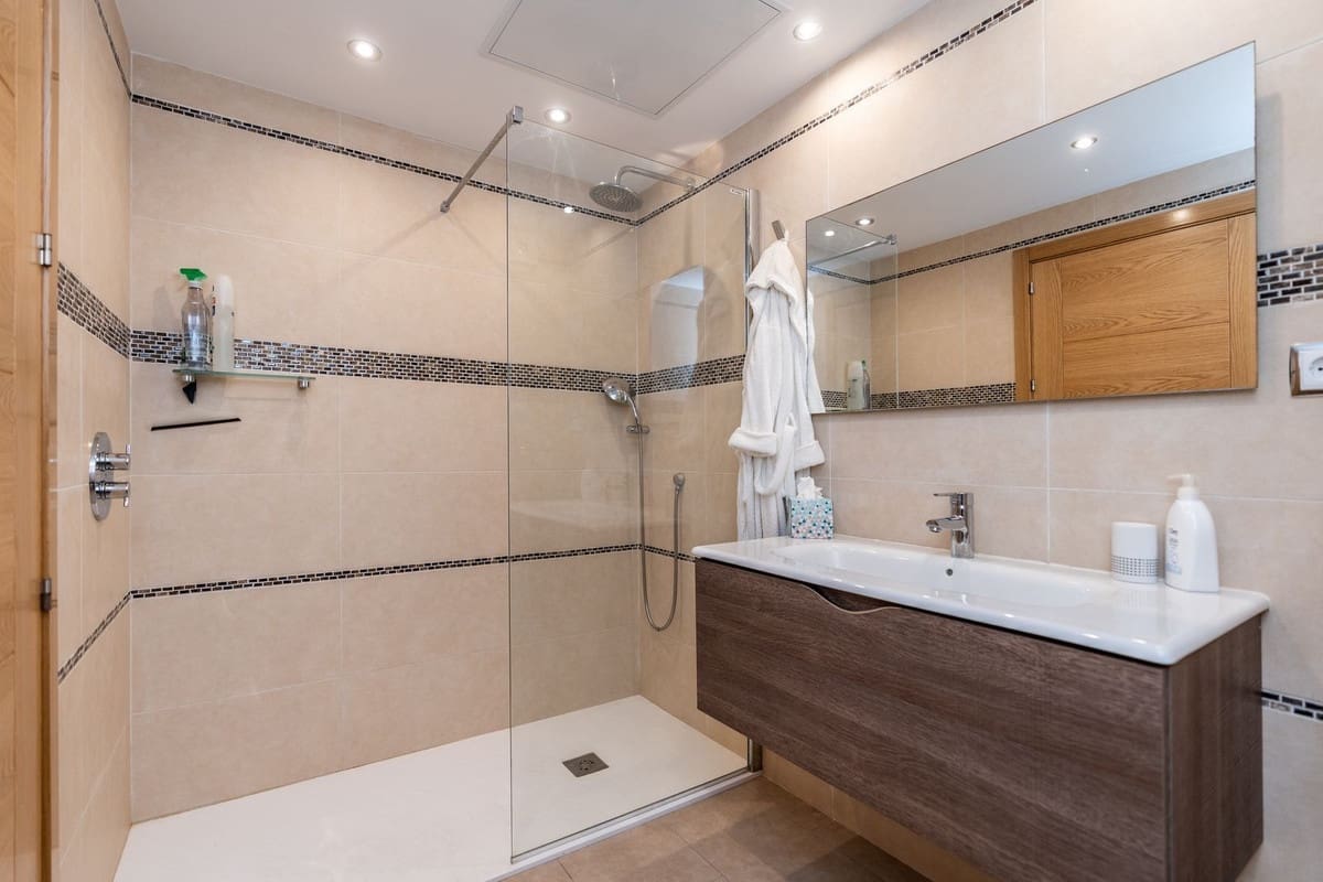 3 soverom Leilighet til salgs i La Cala de Mijas med svømmebasseng garasje - € 539 000 (Ref: 9311626)