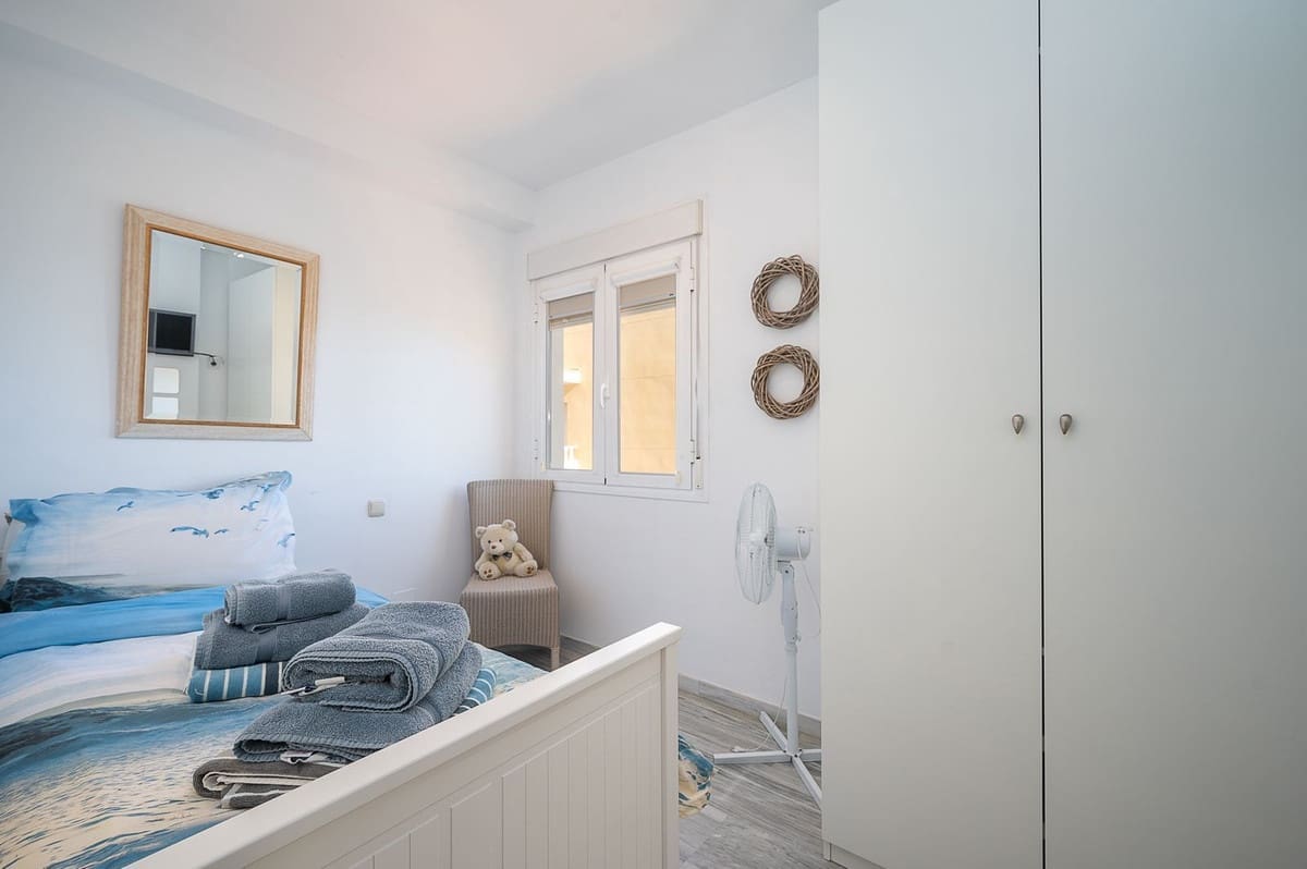 2 soverom Leilighet til salgs i La Cala de Mijas med svømmebasseng garasje - € 575 000 (Ref: 9311627)