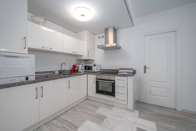 2 soverom Leilighet til salgs i La Cala de Mijas, Mijas med svømmebasseng garasje - € 575 000 (Ref: 9311627)