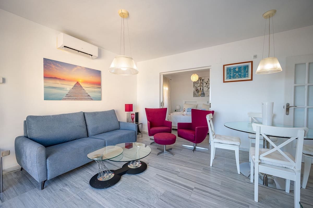 2 soverom Leilighet til salgs i La Cala de Mijas med svømmebasseng garasje - € 575 000 (Ref: 9311627)