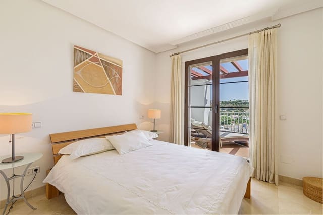 2 slaapkamer Penthouse te koop in Los Arqueros, Benahavís met zwembad garage - € 420.000 (Ref: 9326949)