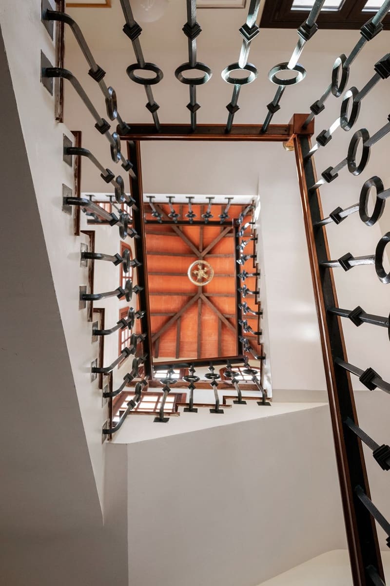 6 sypialnia Willa na sprzedaż w Istan z basenem garażem - 4 995 000 € (Ref: 9328677)