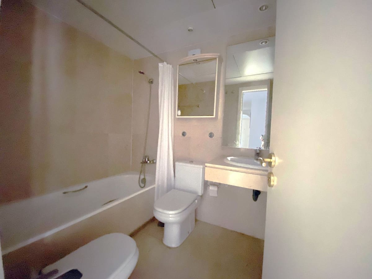 3 sypialnia Apartament na sprzedaż w La Duquesa / Puerto de la Duquesa z basenem garażem - 540 000 € (Ref: 9328679)