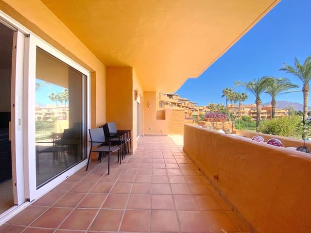 3 bedroom Apartment for sale in La Duquesa / Puerto de la Duquesa, Manilva with pool garage - € 540,000 (Ref: 9328679)