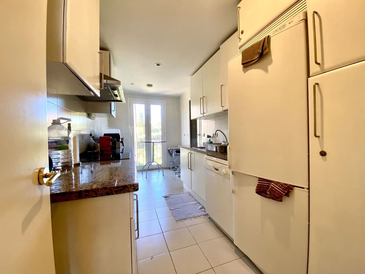 3 soveværelse Lejlighed til salg i La Duquesa / Puerto de la Duquesa med swimmingpool garage - € 540.000 (Ref: 9328679)