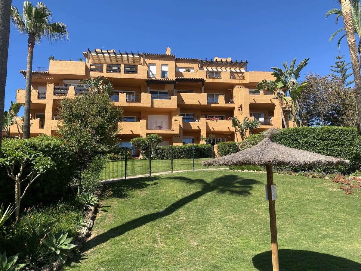 3 soveværelse Lejlighed til salg i La Duquesa / Puerto de la Duquesa med swimmingpool garage - € 540.000 (Ref: 9328679)