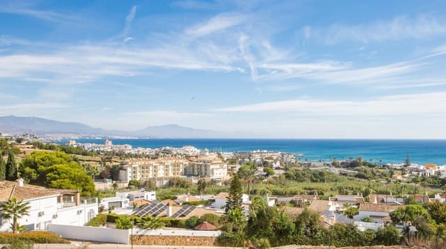 2 chambre Appartement à vendre à La Duquesa / Puerto de la Duquesa, Manilva avec piscine garage - 315 000 € (Ref: 9332690)