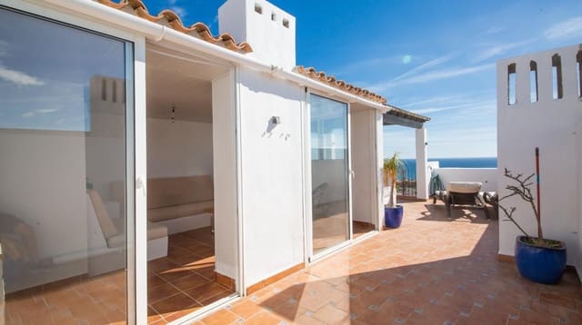 2 chambre Appartement à vendre à La Duquesa / Puerto de la Duquesa, Manilva avec piscine garage - 315 000 € (Ref: 9332690)