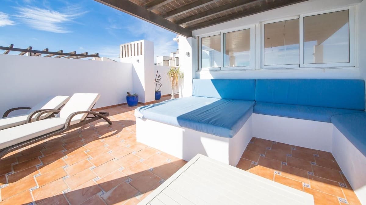 2 slaapkamer Appartement te koop in La Duquesa / Puerto de la Duquesa met zwembad garage - € 315.000 (Ref: 9332690)