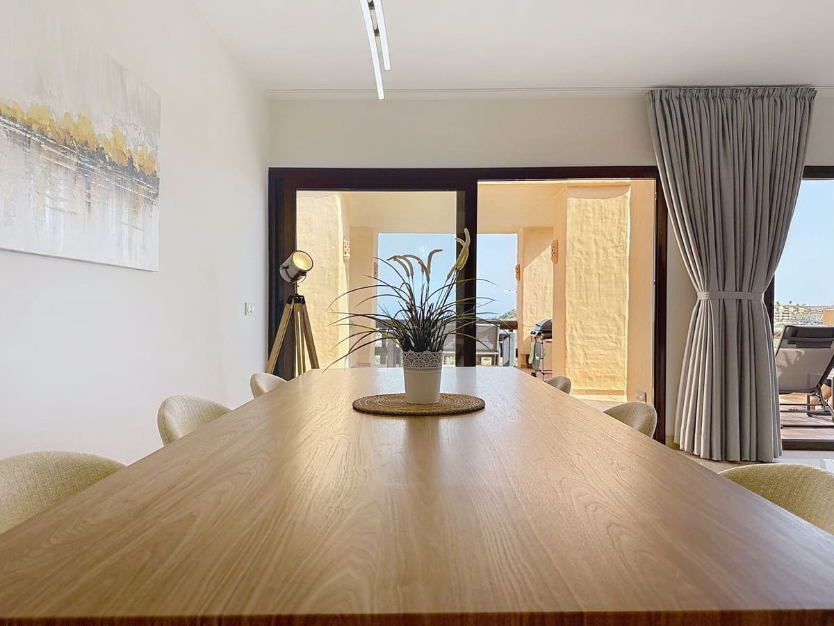 3 bedroom Penthouse for sale in La Duquesa / Puerto de la Duquesa with pool garage - € 510,000 (Ref: 9343511)