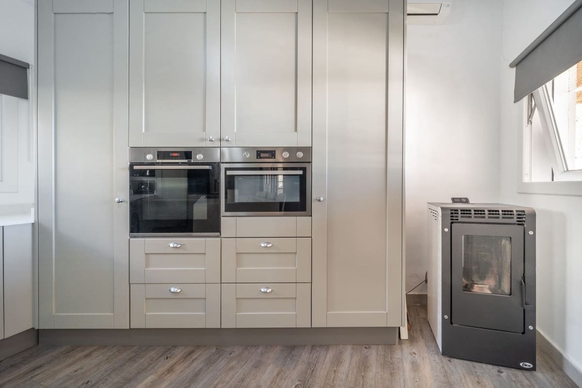 3 sypialnia Willa na sprzedaż w Calahonda z basenem garażem - 995 000 € (Ref: 9343512)