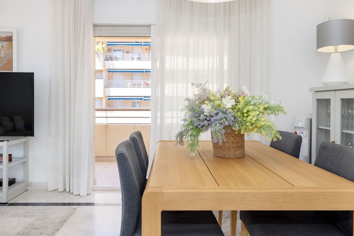 3 soveværelse Lejlighed til salg i Puerto Banus med swimmingpool garage - € 995.000 (Ref: 9343670)