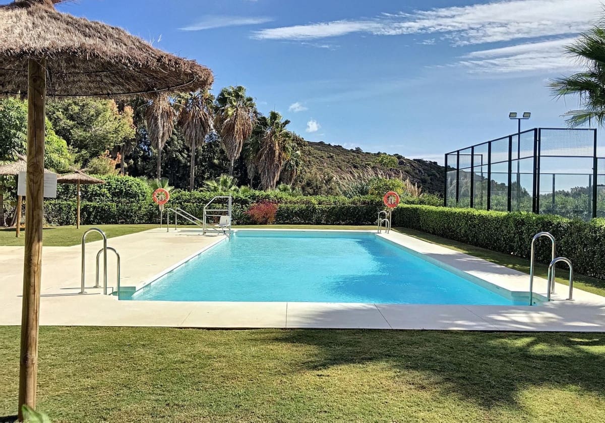 3 soveværelse Lejlighed til salg i Bahia de Casares med swimmingpool garage - € 539.000 (Ref: 9343671)