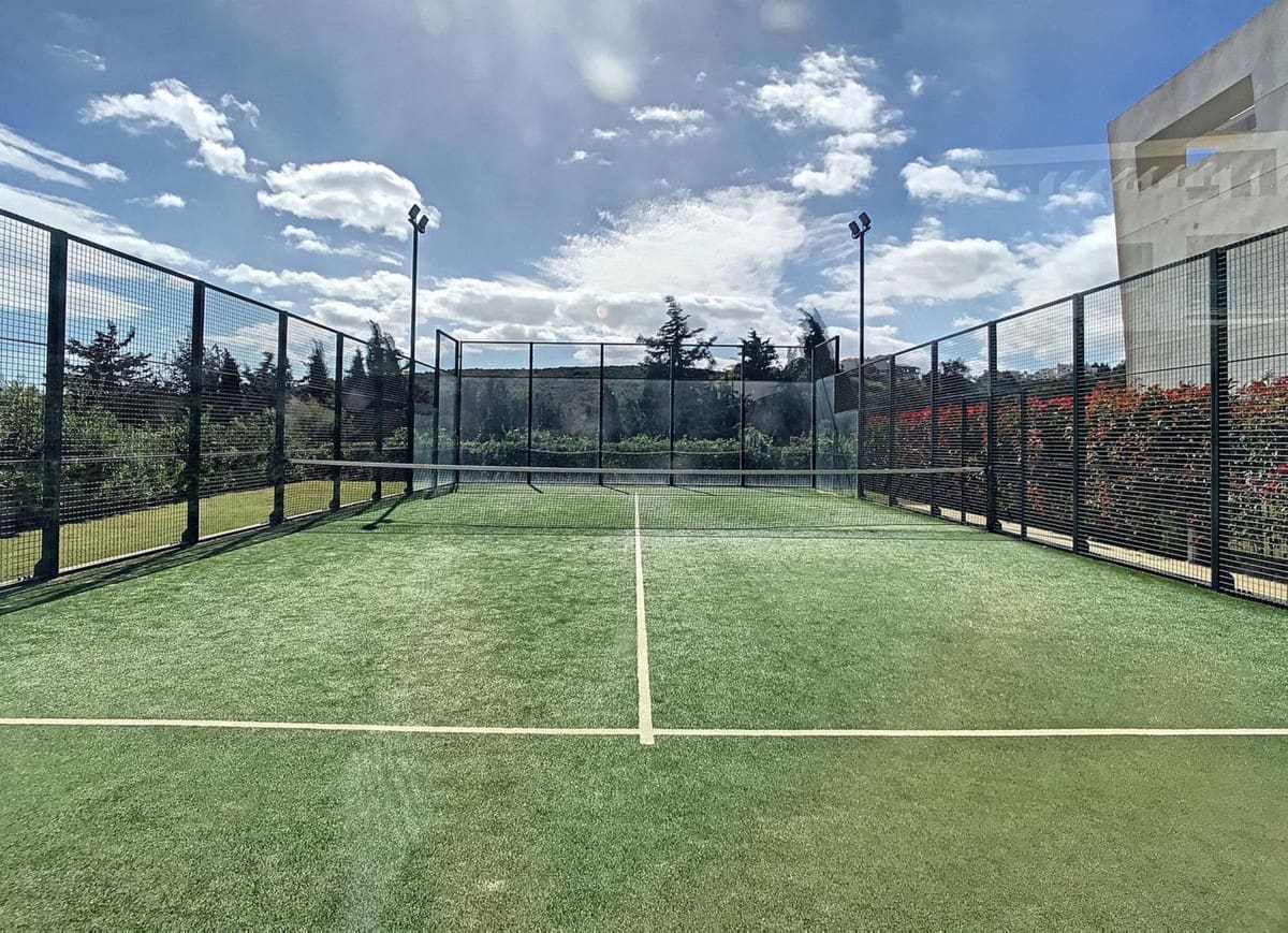 3 soveværelse Lejlighed til salg i Bahia de Casares med swimmingpool garage - € 539.000 (Ref: 9343671)