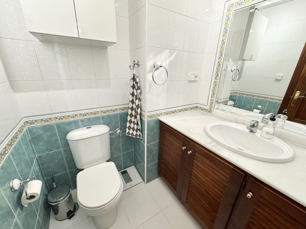 2 soveværelse Lejlighed til salg i Mijas Costa med swimmingpool garage - € 350.000 (Ref: 9345782)