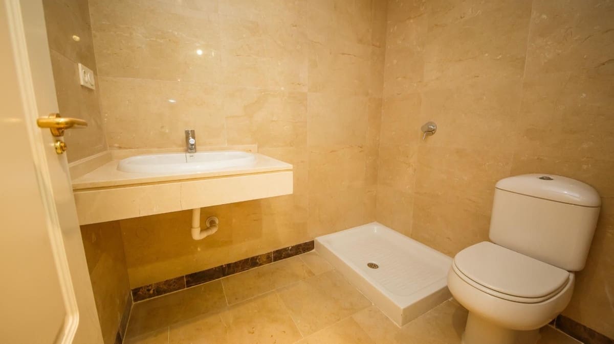 2 camera da letto Appartamento in vendita in La Duquesa / Puerto de la Duquesa con piscina garage - 229.000 € (Rif: 9347911)