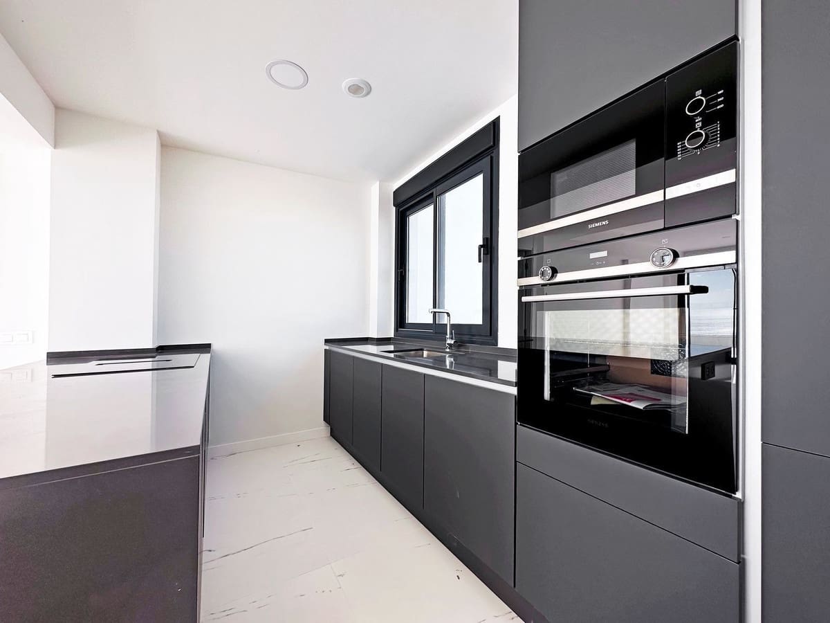 3 soverom Penthouse til salgs i Bahia de Casares med svømmebasseng garasje - € 850 000 (Ref: 9352863)