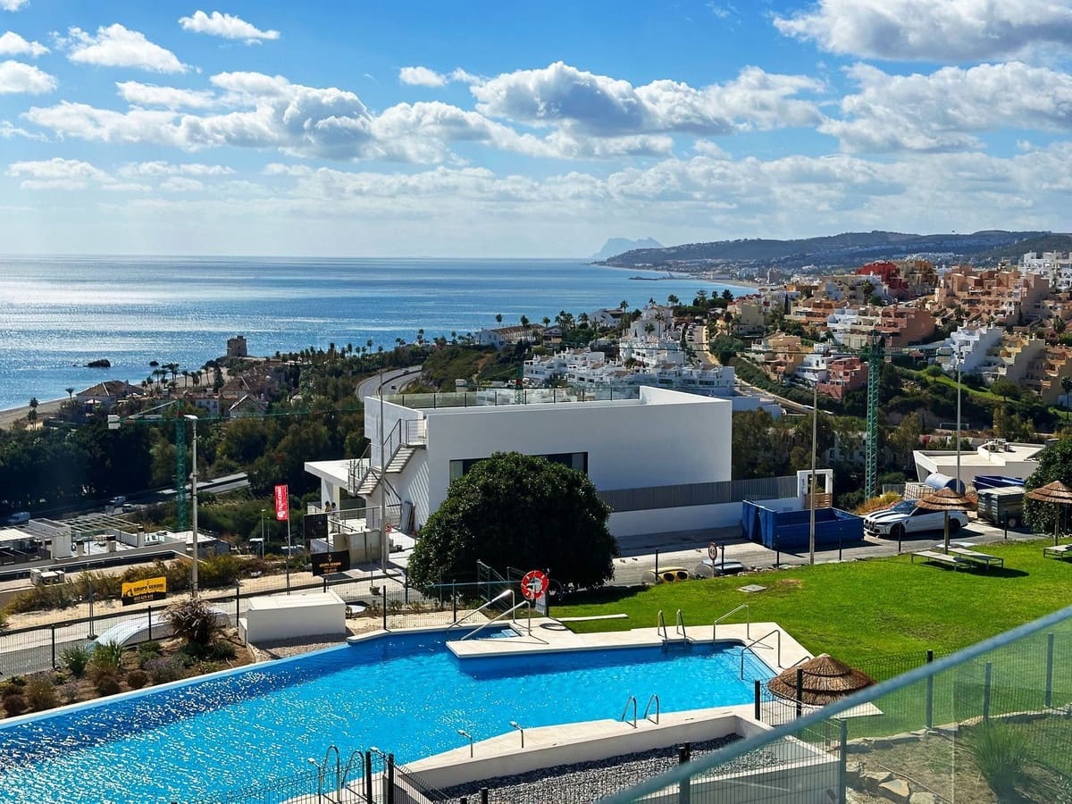 3 soverom Penthouse til salgs i Bahia de Casares med svømmebasseng garasje - € 850 000 (Ref: 9352863)