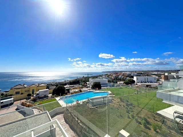 3 quarto Penthouse para venda em Bahia de Casares, Casares com piscina garagem - 850 000 € (Ref: 9352863)