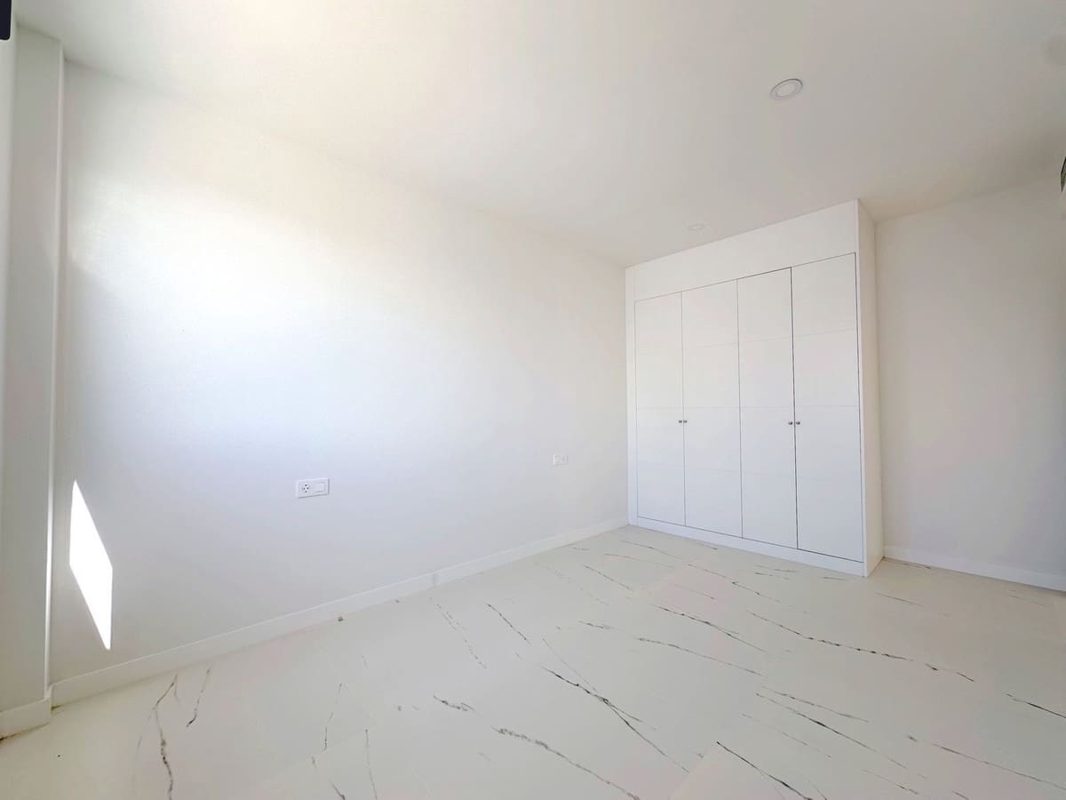 3 bedroom Penthouse for sale in Bahia de Casares with pool garage - € 850,000 (Ref: 9352863)
