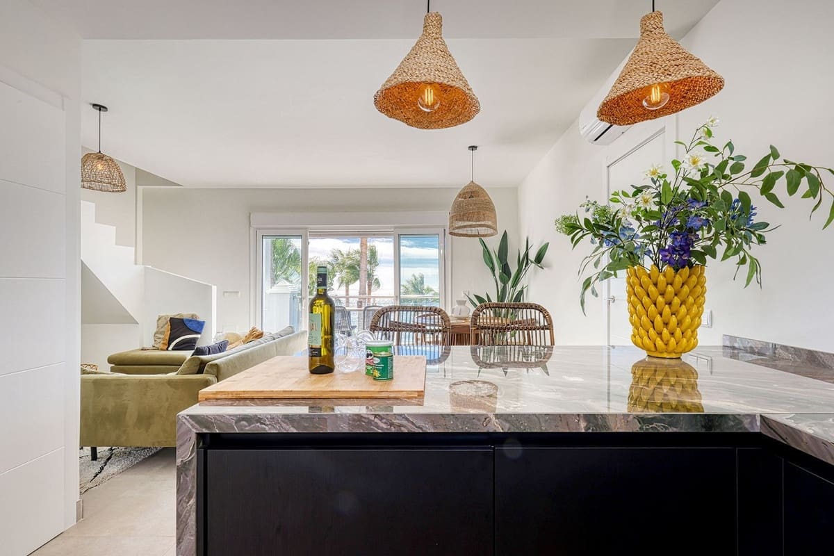 2 sypialnia Apartament na sprzedaż w Estepona z basenem garażem - 975 000 € (Ref: 9352864)