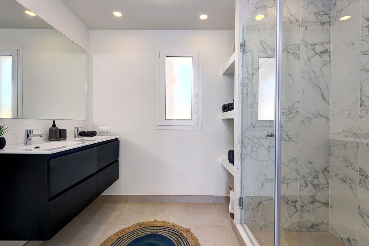 2 sypialnia Apartament na sprzedaż w Estepona z basenem garażem - 975 000 € (Ref: 9352864)