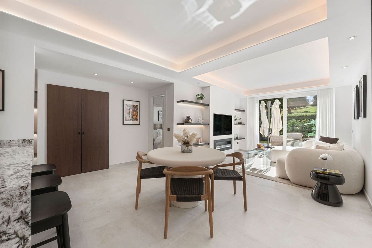 3 sypialnia Apartament na sprzedaż w La Quinta z basenem garażem - 695 000 € (Ref: 9359830)