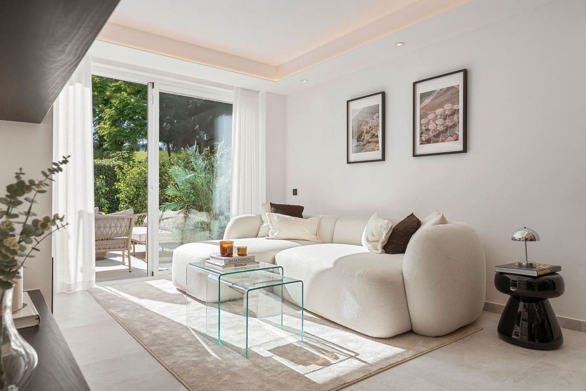 3 sypialnia Apartament na sprzedaż w La Quinta z basenem garażem - 695 000 € (Ref: 9359830)