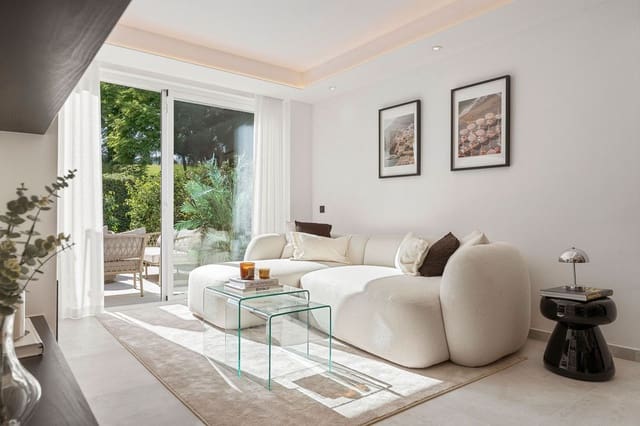 3 makuuhuone Huoneisto myytävänä paikassa La Quinta, Benahavís mukana uima-altaan 
autotalli - 695 000 € (Ref: 9359830)