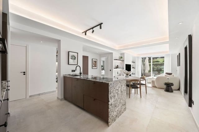 3 makuuhuone Huoneisto myytävänä paikassa La Quinta, Benahavís mukana uima-altaan 
autotalli - 695 000 € (Ref: 9359830)